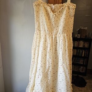 Chic Cream Floral Midi Dress